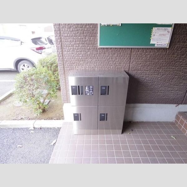 現地周辺 (宅配ボックス)