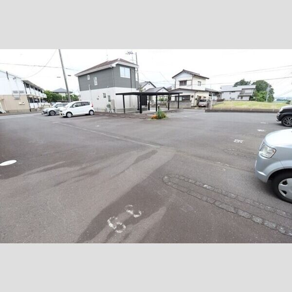 駐車場 (駐車場)