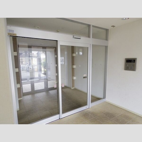 エントランス (エントランスのオートロック)