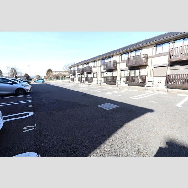 駐車場 (駐車場)