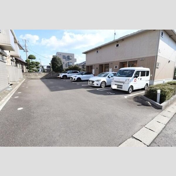 駐車場 (駐車場)