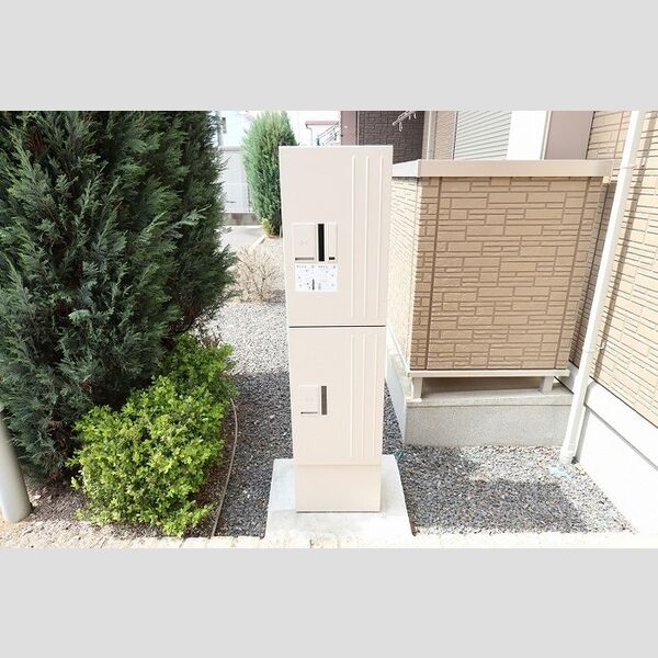 現地周辺 (宅配ボックス)