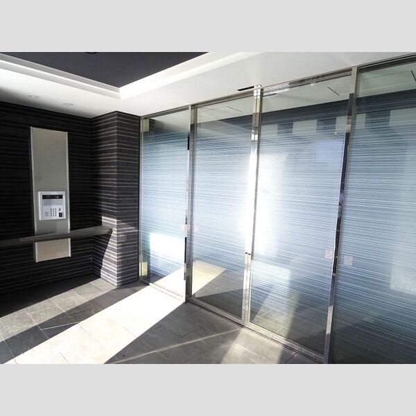 エントランス (オートロックエントランス)