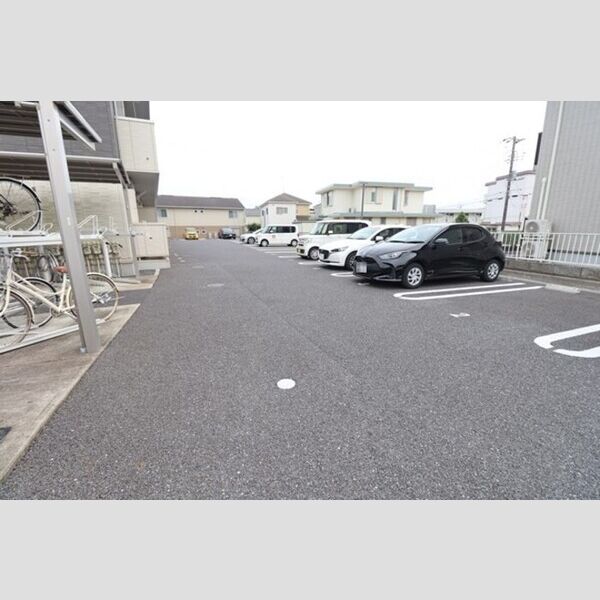 駐車場 (駐車場)
