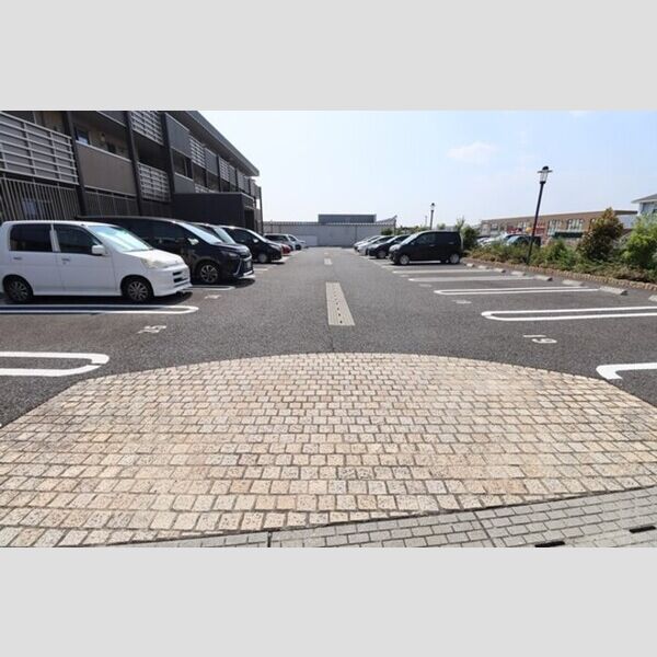 駐車場 (駐車場)