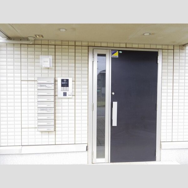 エントランス (オートロックエントランス)