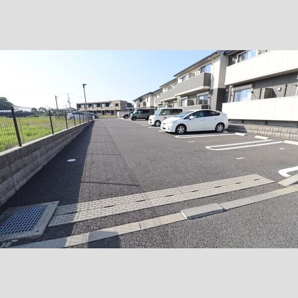 駐車場 (駐車場)