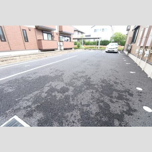 駐車場 (駐車場)