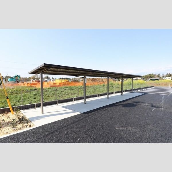 現地周辺 (駐輪場)