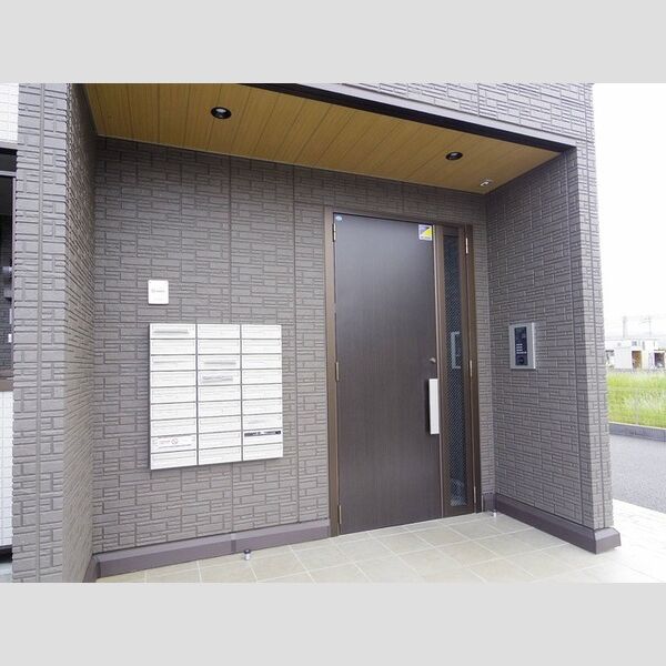 エントランス (オートロックエントランス)