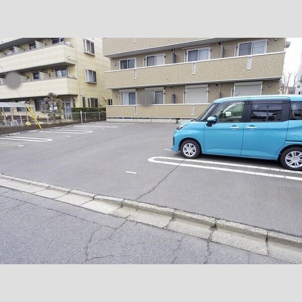 駐車場 (駐車場)