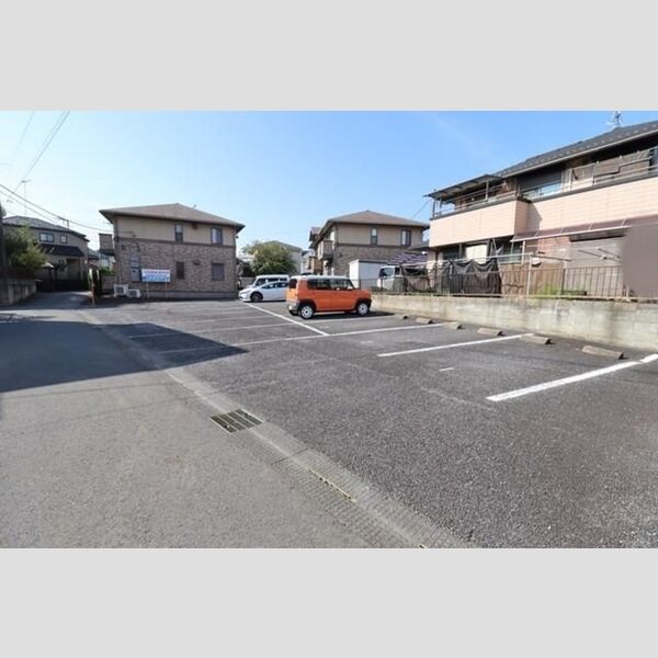 駐車場 (駐車場)