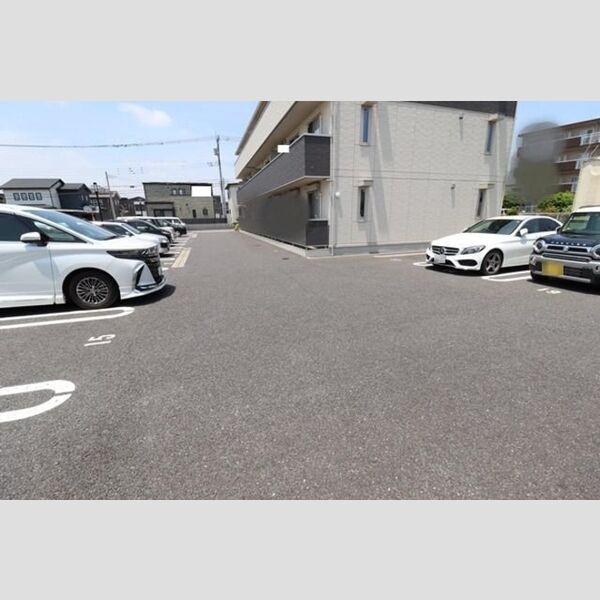 駐車場 (駐車場)