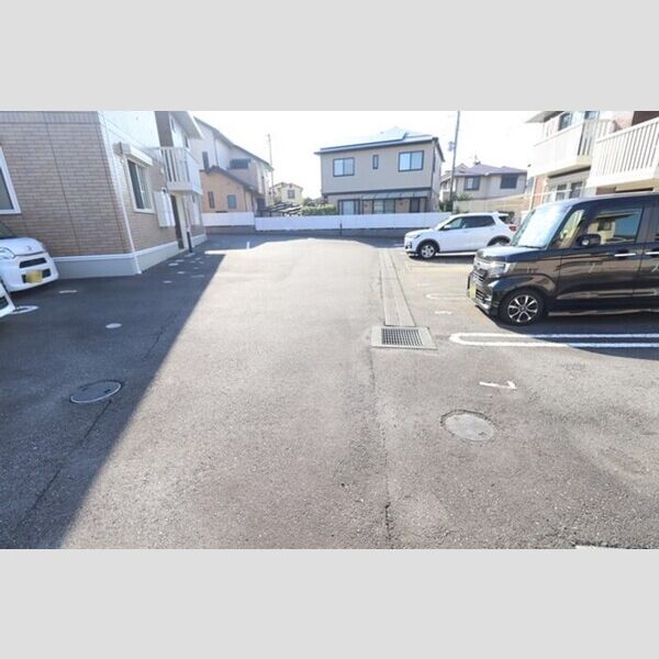 駐車場 (駐車場)