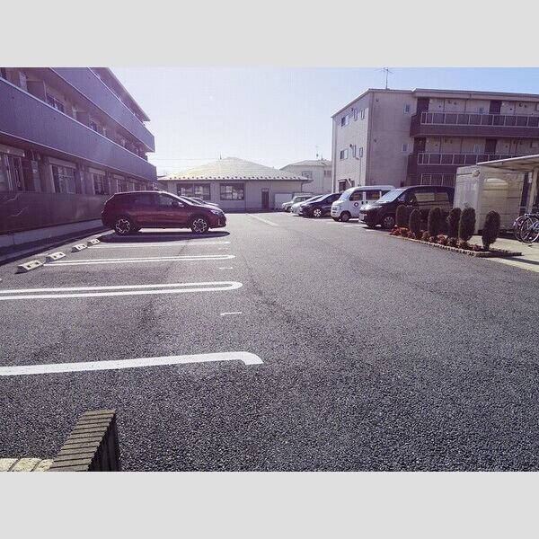 駐車場 (駐車場)