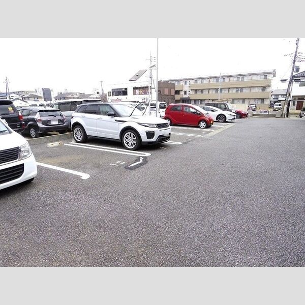 駐車場 (駐車場)
