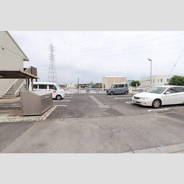 駐車場 (駐車場)