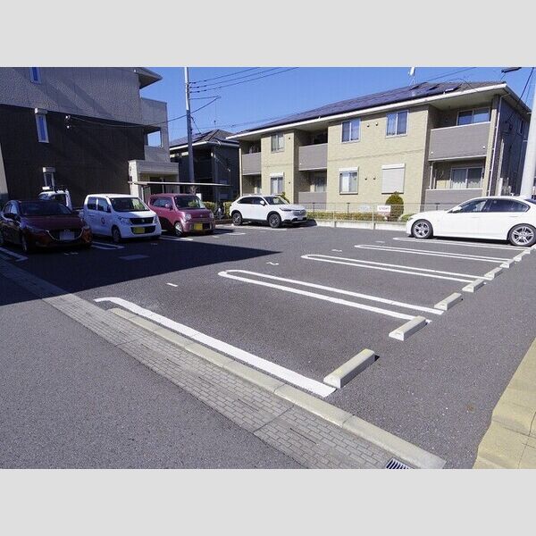 駐車場 (駐車場)