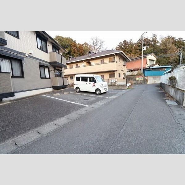 駐車場 (駐車場)
