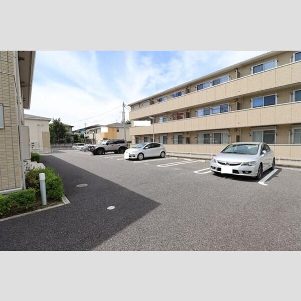 駐車場 (駐車場)
