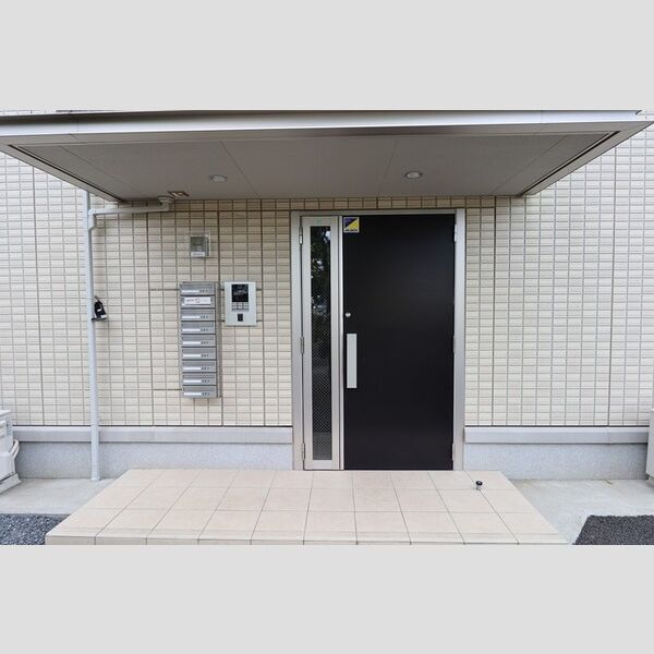 エントランス (エントランス)