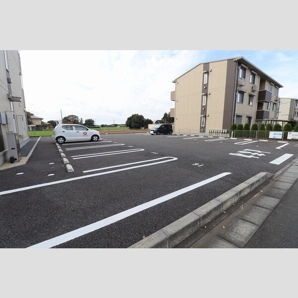 駐車場 (駐車場)