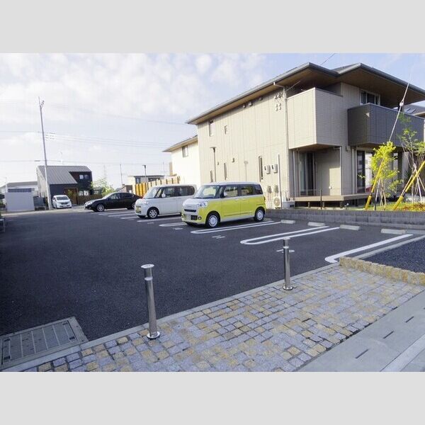 駐車場 (駐車場)