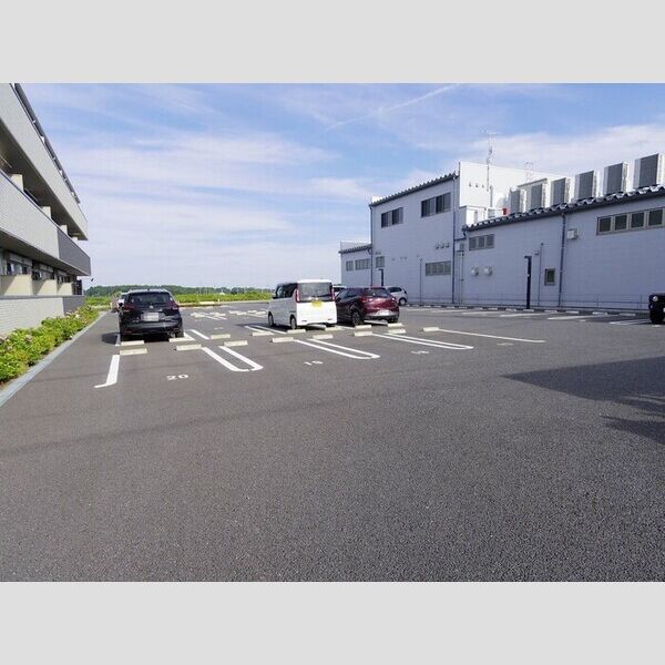 駐車場 (駐車場)