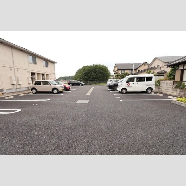駐車場 (駐車場)