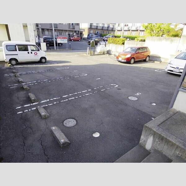 駐車場 (駐車場)