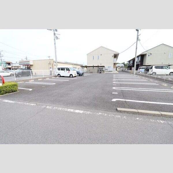 駐車場 (駐車場)