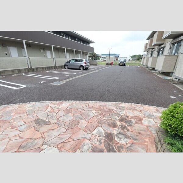 駐車場 (駐車場)