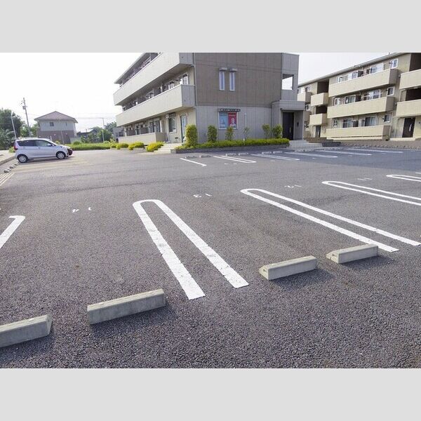 駐車場 (駐車場)