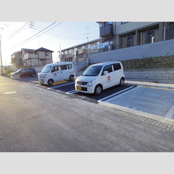 駐車場 (駐車場)