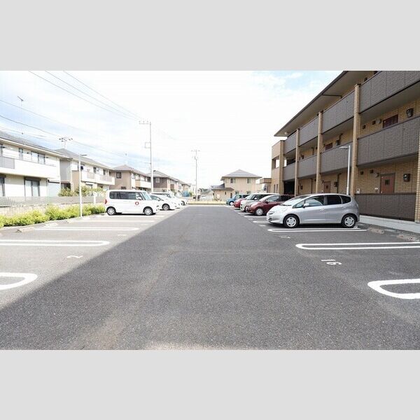 駐車場 (駐車場)