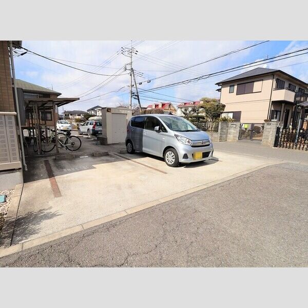 駐車場 (駐車場)