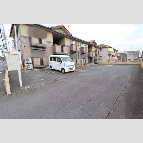 駐車場 (駐車場)