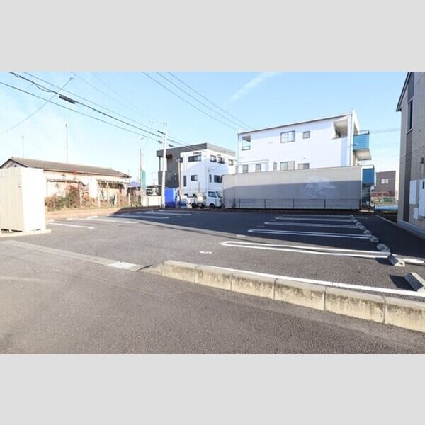 駐車場 (駐車場)