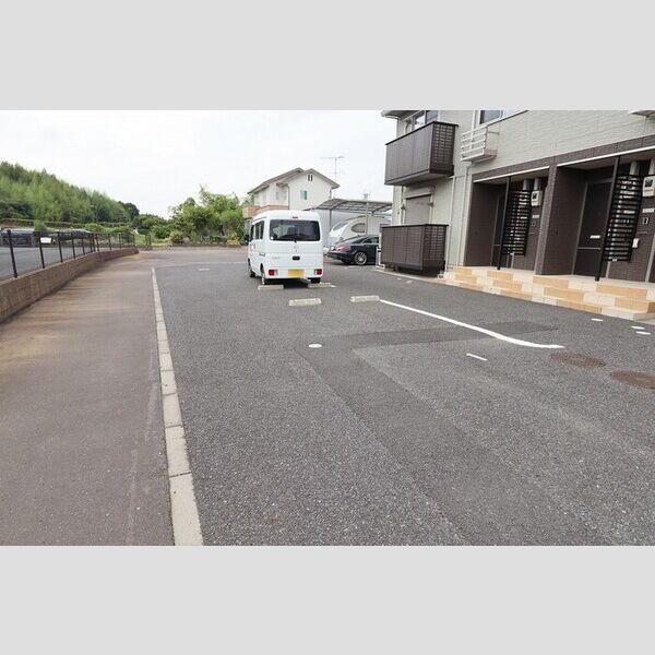 駐車場 (駐車場)