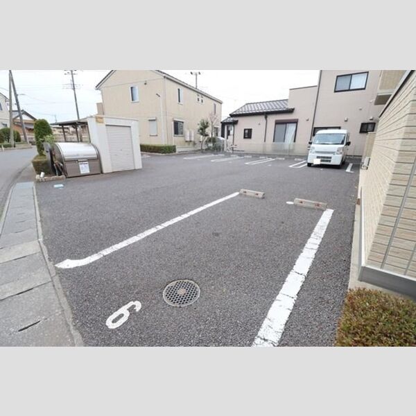 駐車場 (駐車場)