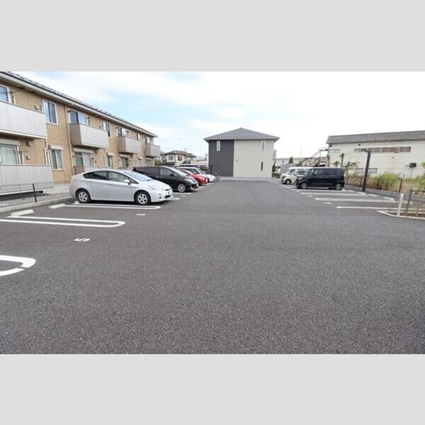 駐車場 (駐車場)