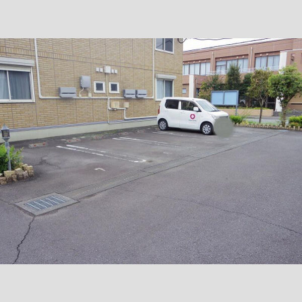 駐車場 (駐車場)