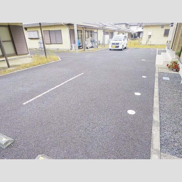 駐車場 (駐車場)
