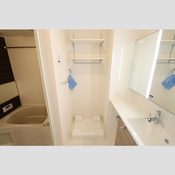 その他 (洗濯機置き場)