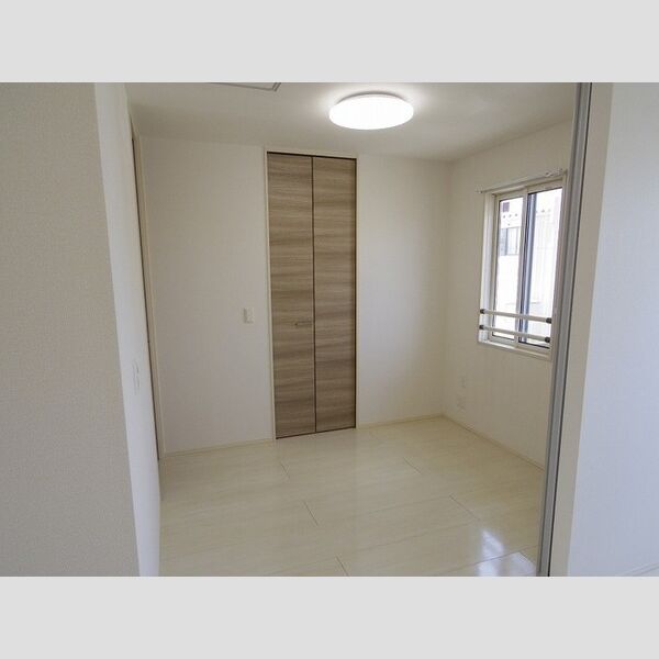 その他 (洋室)