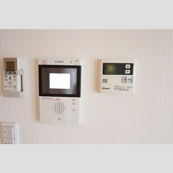 その他設備 (オートロックインターホン)