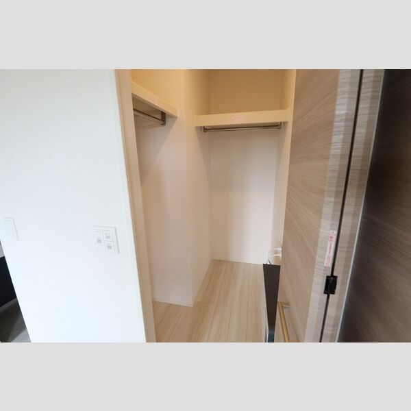 収納 (ウォークインクローゼット)