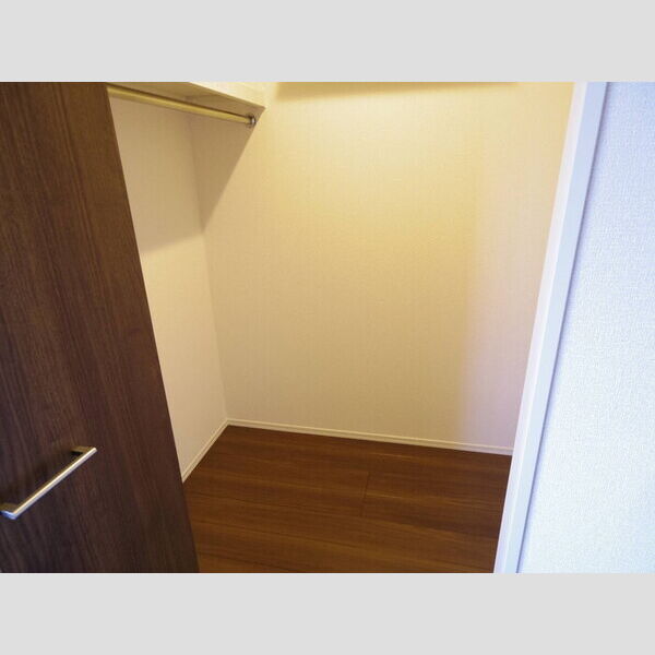 収納 (ウォークインクローゼット)