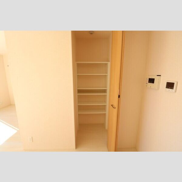 その他 (パントリー)