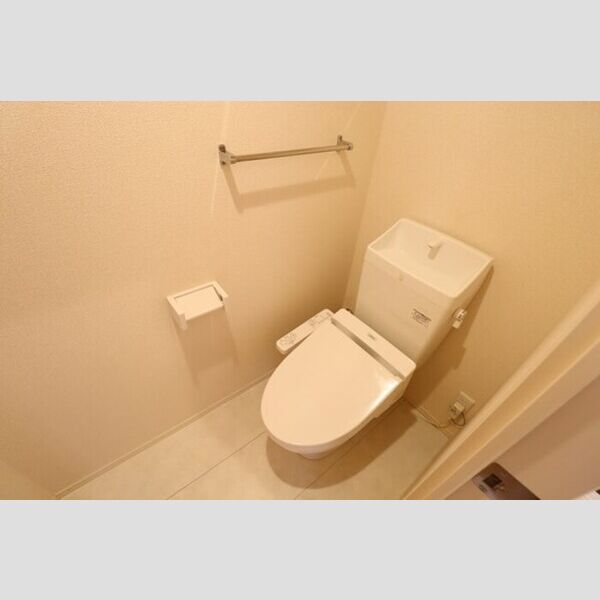 トイレ (温水洗浄暖房便座)